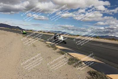 media/Nov-16-2025-Race Pace (Sun) [[8c5fa54630]]/Verified Riders/6-Turn 10 Inside (1145am)/